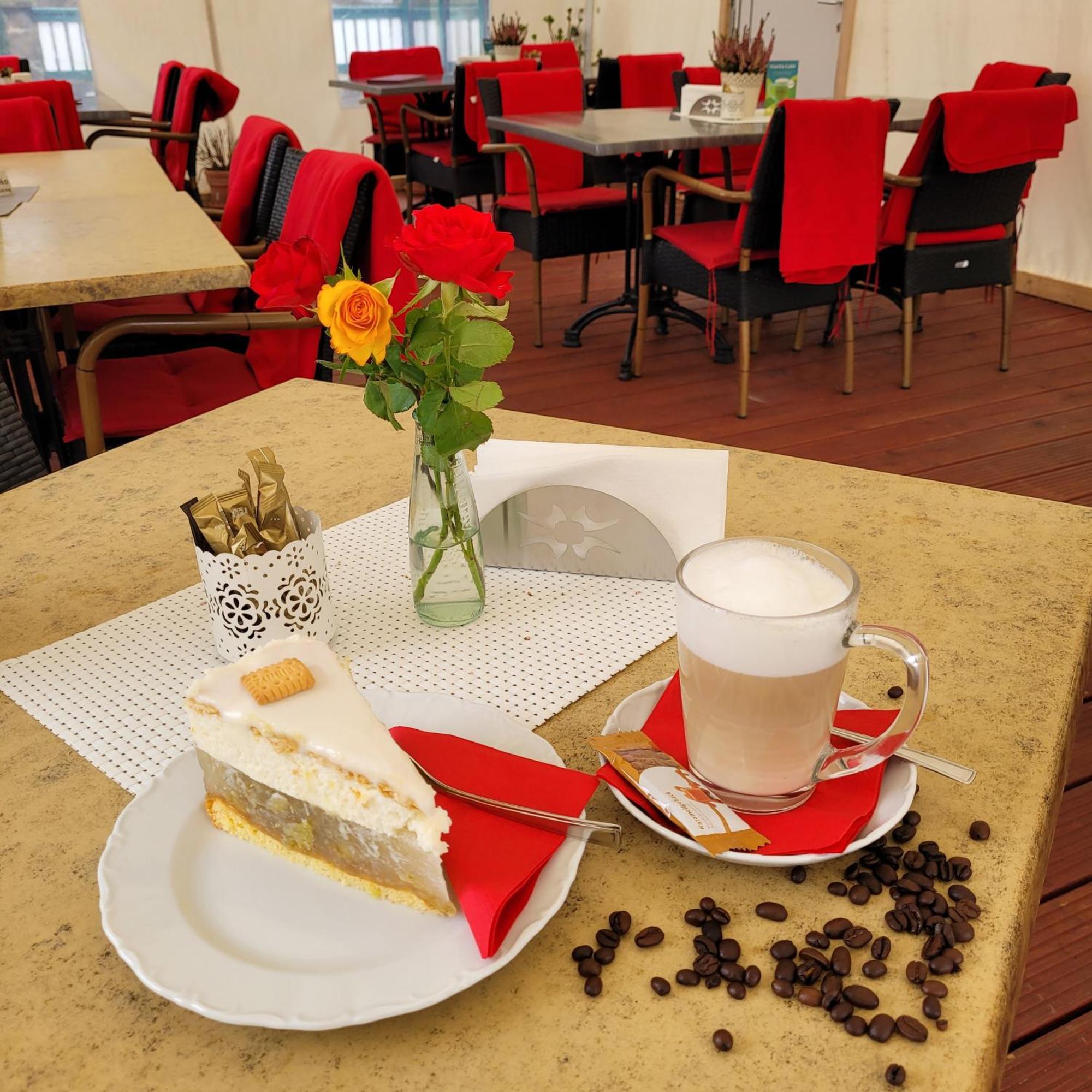 Cafe'Seestrasse Magdeburg Bagian luar foto